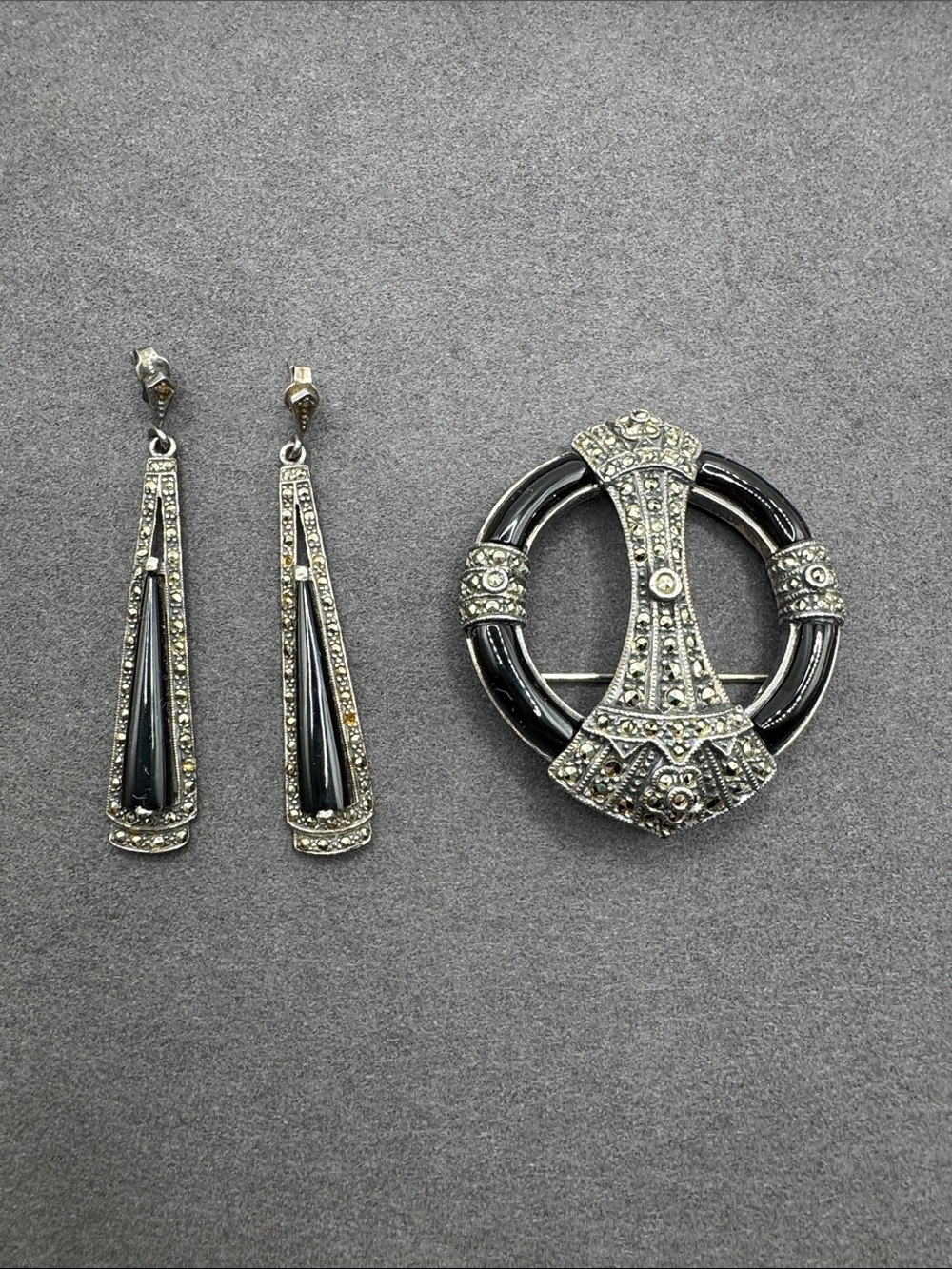 Vintage Art Deco 925 Silver, Onyx & Marcasite Brooch & Earrings Set